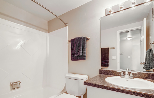 Modern Bathrooms With New Fixtures