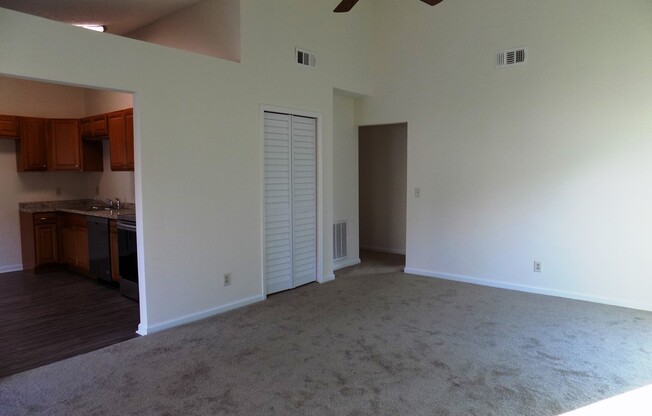 3 Bedroom Home Close to Georgia Southern's Armstrong Campus.