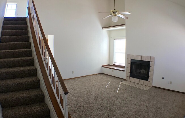Northeast El Paso 3bed/2.5bath with Loft!