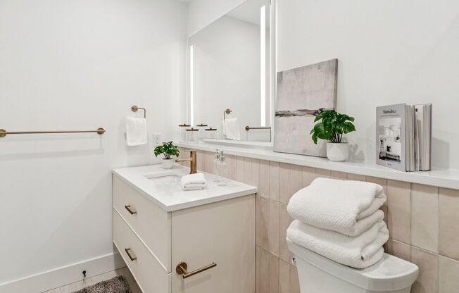 2 beds, 1 bath, 800 sqft, $2,108, Unit 308