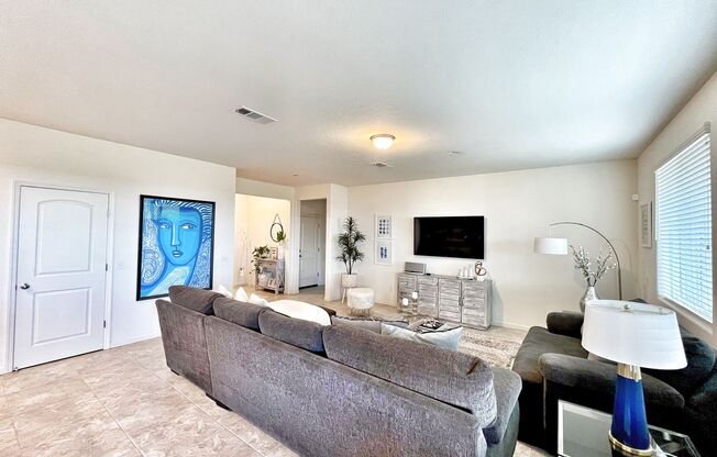 Beautiful Home for rent in Visalia, Ca