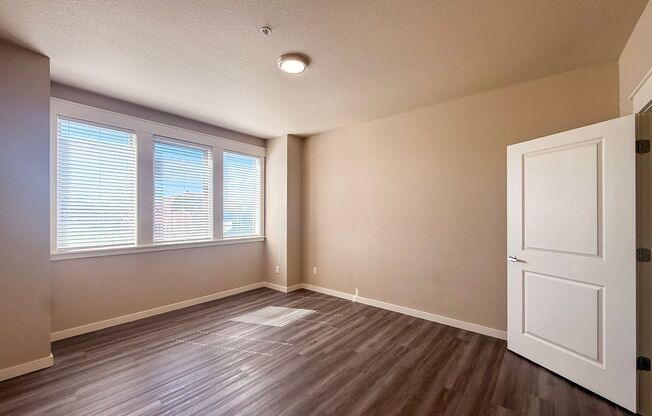 1 bed, 1 bath, 707 sqft, $1,550, Unit 406