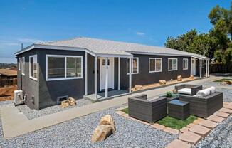 2388 W JEWETT ST