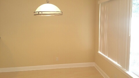 La Jolla 2bed 2bath, hardwood floors, patio, upgraded