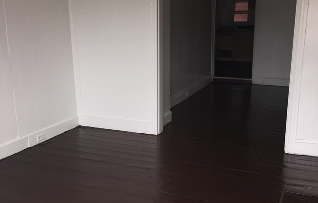2 Bedroom House -York City SD Video in pictures