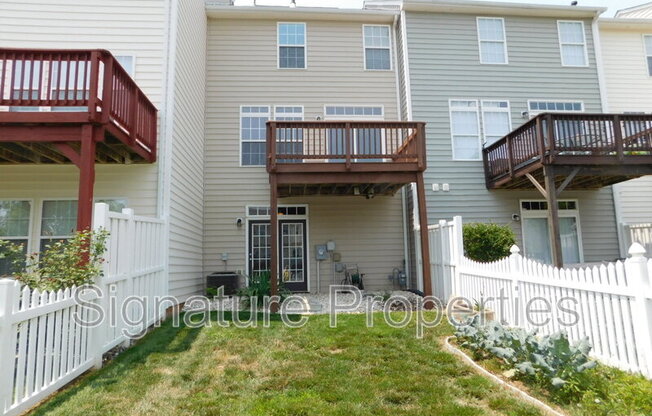 8197 BELTON CIR