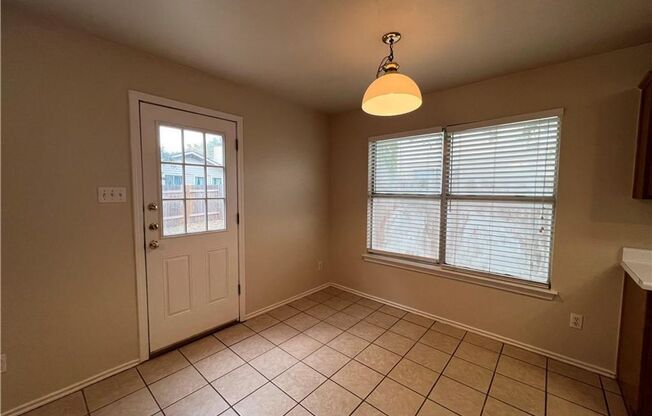 CHRISTOPHER AVE 1033