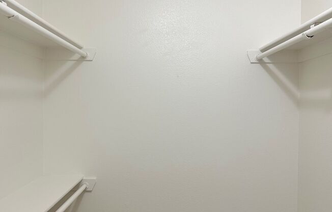 1 bed, 1 bath, 495 sqft, $1,079, Unit F13