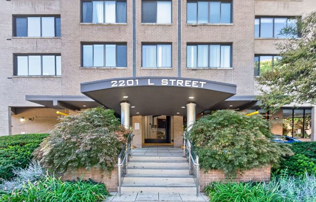 Studio, 1 bath, $2,125, Unit Unit 710