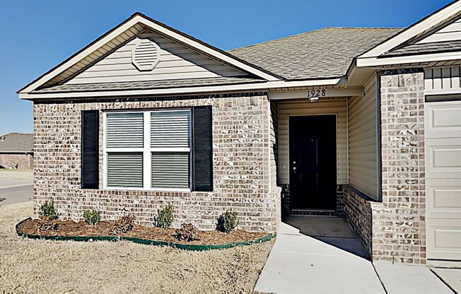 Beautiful 3 Bedroom 2 Bath Home in Shawnee