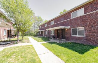 2 beds, 1 bath, 1,500 sqft, $960, Unit C No Longer Manage