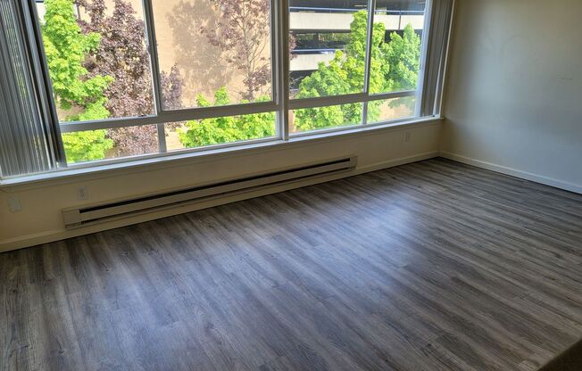 1 bed, 1 bath, $1,845, Unit C-401