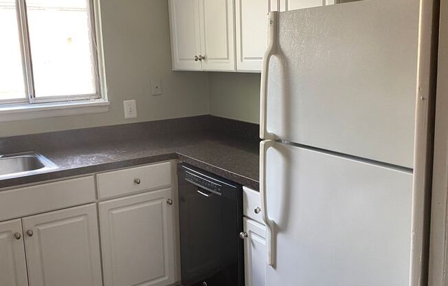 1 bed, 1 bath, 700 sqft, $1,245, Unit 2