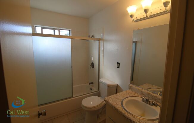 2 beds, 1 bath, $2,495, Unit 4