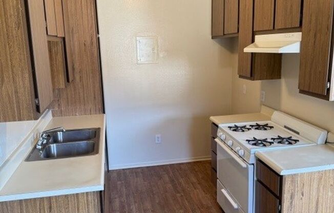 1 bed, 1 bath, $1,700, Unit 205