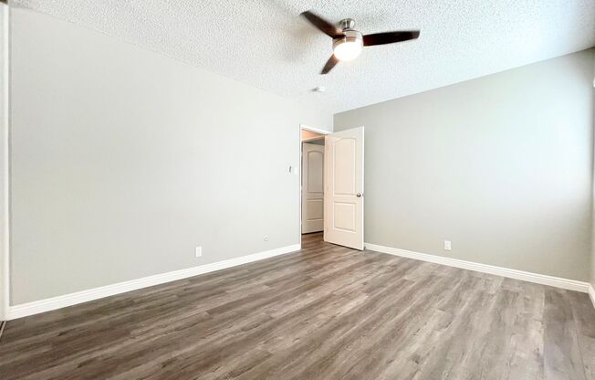 2 beds, 1 bath, $3,495, Unit 102