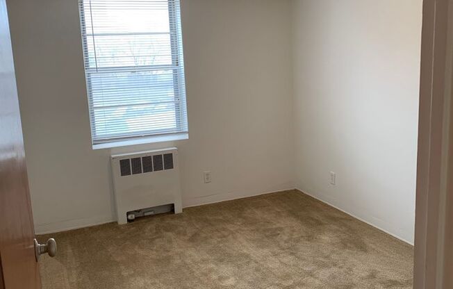 1 bed, 1 bath, 690 sqft, $765, Unit 617