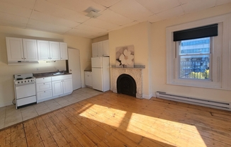 702 Massachusetts Ave