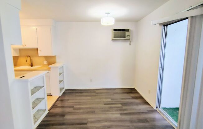 1 bed, 1 bath, $2,150, Unit 4