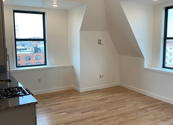 Studio, 1 bath, $1,495, Unit 504