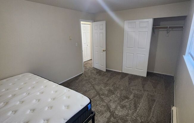 2 beds, 1 bath, $1,650, Unit # #A 205