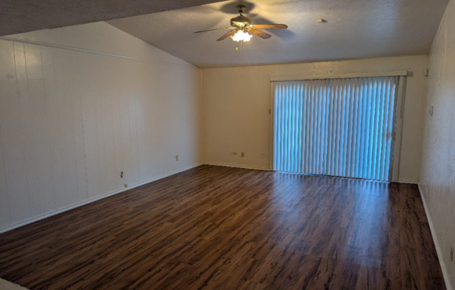 144 N CRESTWOOD BLVD