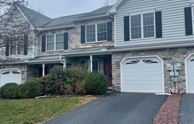 12 Lenox Ct, Mechanicsburg