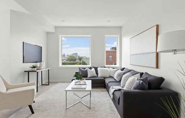 2 beds, 2 baths, 1,008 sqft, $4,100, Unit 203