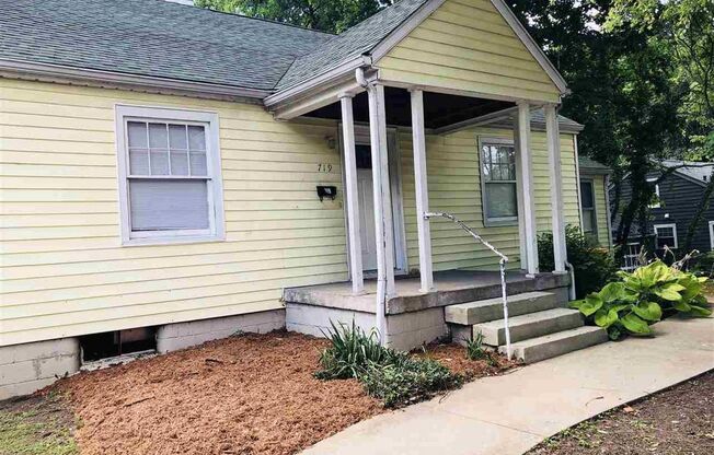 Large 4 BR House Near Downtown and IU Campus: Available July 2025!