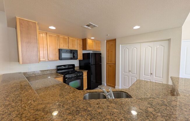 2 beds, 2 baths, 1,129 sqft, $2,450, Unit 1417