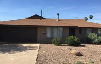 1115 E BLUEBELL LN