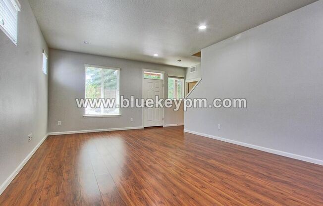 3 Bed, 2.5 Bath Home in Battle Ground With Primary Suite on Main Floor