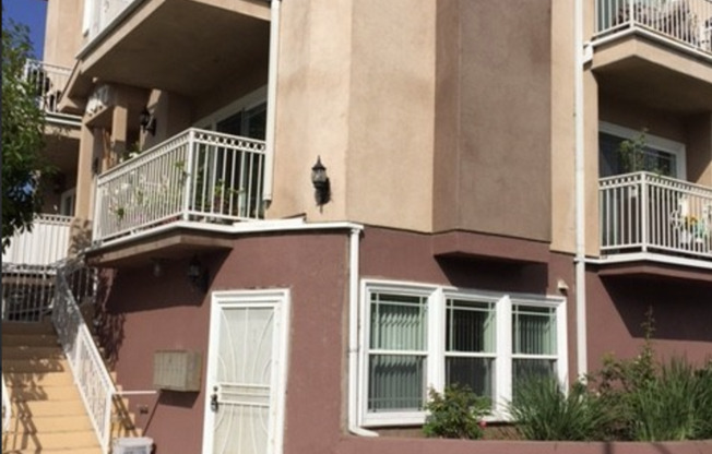 2 beds, 2 baths, $3,350, Unit 3