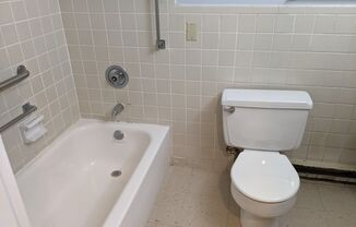 1 bed, 1 bath, 600 sqft, $1,500, Unit 2J