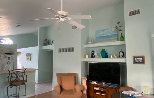 2 beds, 2 baths, $2,000