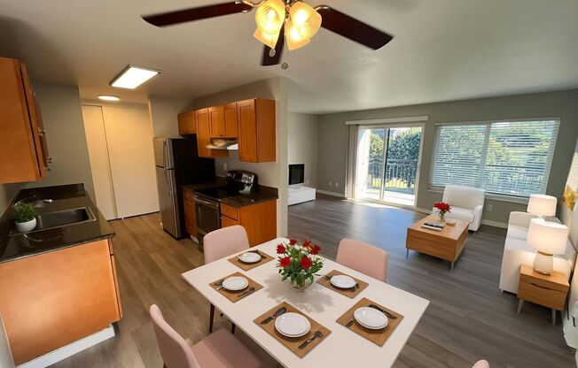 2 beds, 2 baths, 1,036 sqft, $2,395, Unit 3520 - 408