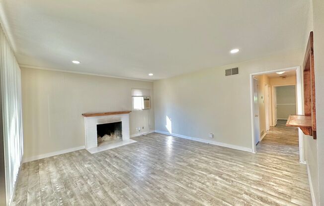 COMING SOON! $3090 / 3 BR GORGEOUS REMODELED HOME IN NILES DISTRICT OF CENTRAL FREMONT