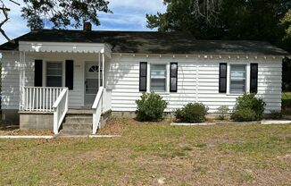 3 beds, 1 bath, $1,050