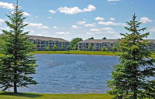 Lake with Green Surroundings at Prairie Lakes Apartments, Peoria, Illinois
