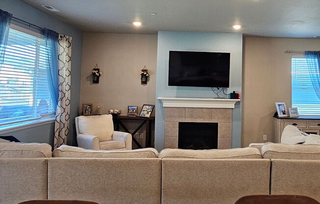 Modern 4-Bedroom Home with Loft, EV Charger & Luxury Upgrades