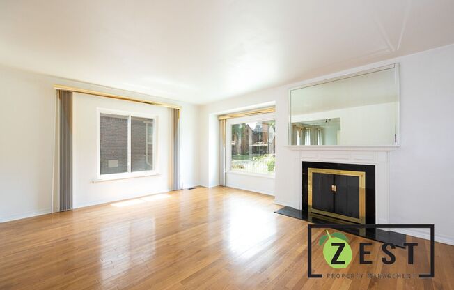 Spacious Upper Flat with Bonus Room, Garage, and Basement – 17352 Roselawn