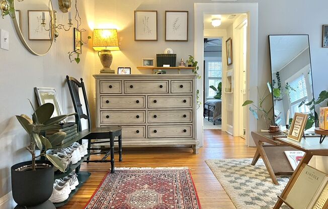 1 bed, 1 bath, 750 sqft, $1,925, Unit 873-20