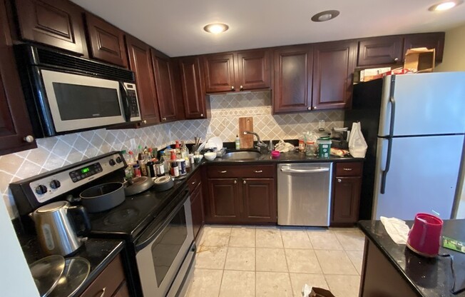 2 beds, 2 baths, 1,050 sqft, $4,150, Unit 510
