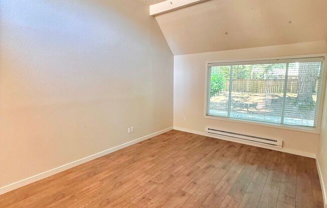 Spacious 2 Bed 1 Bath Fairwood Condo