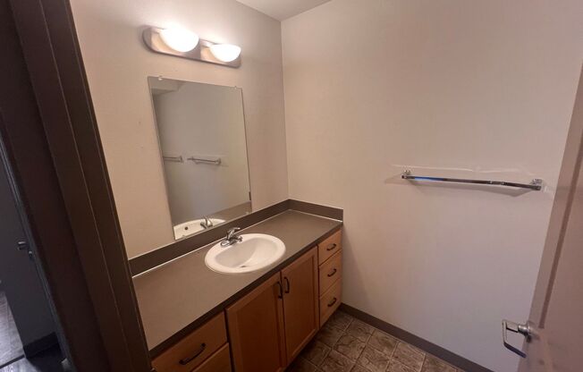 1 bed, 1 bath, $1,150, Unit 304