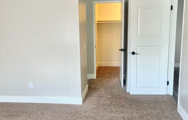 1 bed, 1 bath, 714 sqft, $1,795, Unit 064