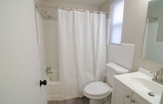 2 beds, 1 bath, 825 sqft, $1,195, Unit 1208-189