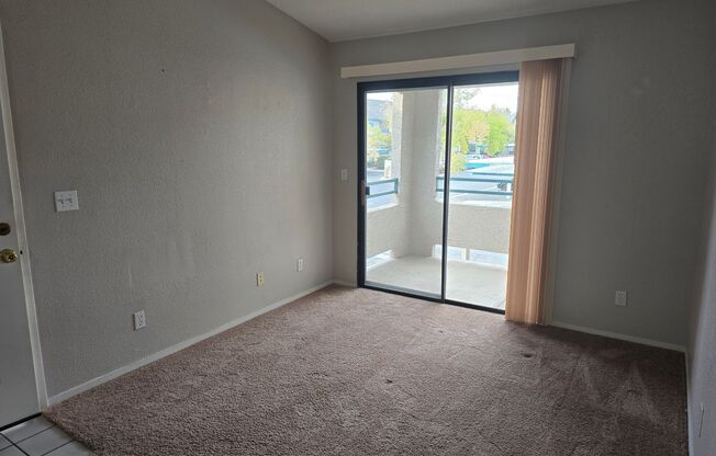 1 bed, 1 bath, $1,050, Unit Bldg. G