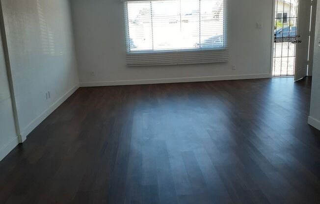 Spacious 4 Bed/2 Bath With Den  Updated Dec 2023.