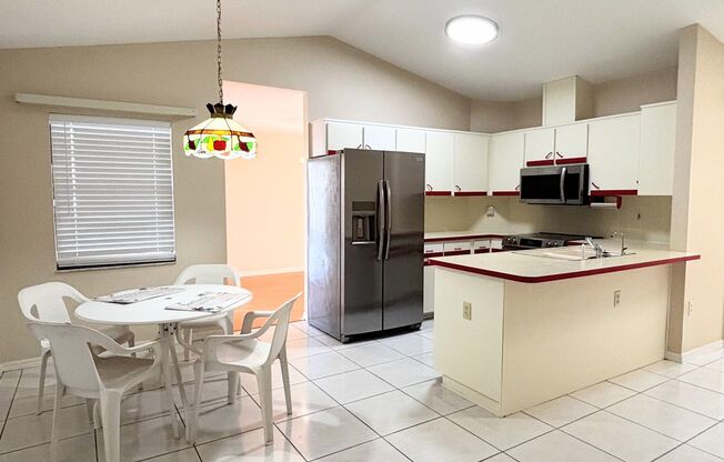 3/2 in Seven Hills Community